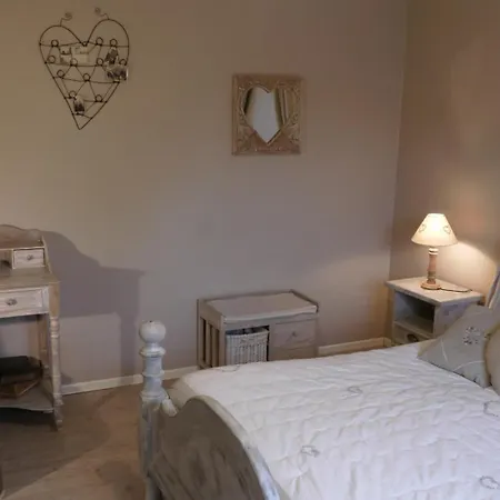 Couette-café D'hôtes L'ecrin Des Saveurs 3*