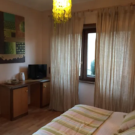 B&B D'hotes L'ecrin Des Saveurs 3*