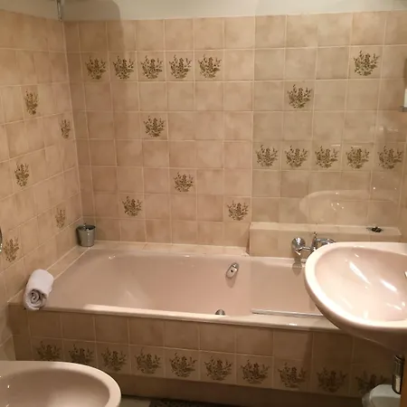 Couette-café D'hôtes L'ecrin Des Saveurs